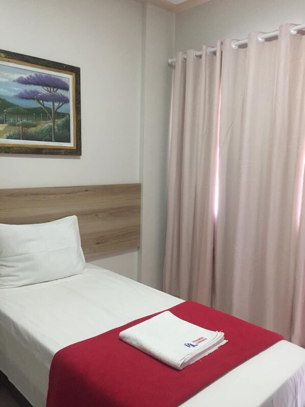 Enkeltrom | Minibar, wi-fi (inkludert) og sengetøy