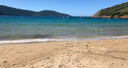 La Villa BLANCHE avec piscine privée sur le golfe de Lava à proximité d'Ajaccio