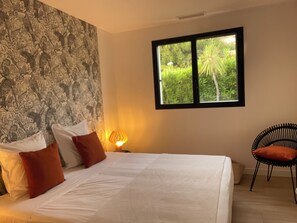 5 dormitorios, escritorio, wifi