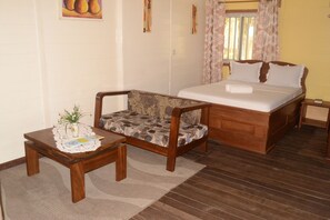 1 bedroom, in-room safe, free WiFi, bed sheets