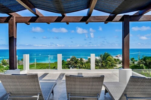 Casa Camacho - 3BR 3.5BA Modern Caribbean Villa on Isla Mujeres