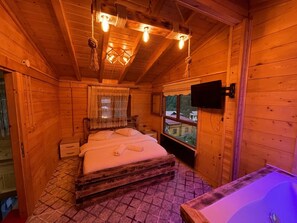 Mountain View Room with Jacuzzi | Minibar, free WiFi, bed sheets - Ayder Ardic Apart (Rize)