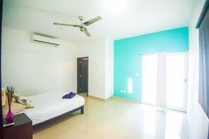 1 habitación, internet y ropa de cama 