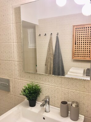 Shower, bidet