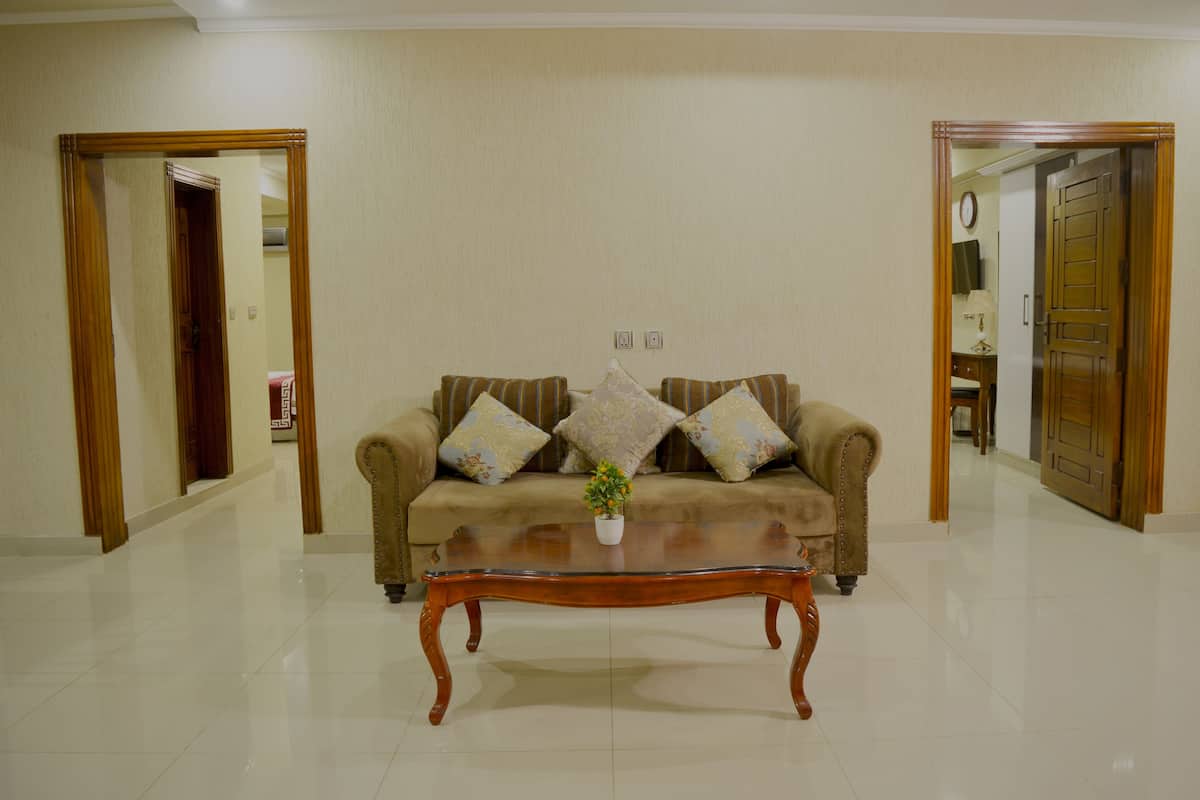 Phòng Suite Executive, quang cảnh núi | 1 phòng ngủ, bộ đồ giường cao cấp, trang trí khác biệt