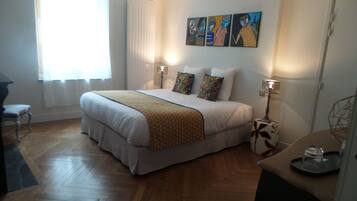 Double or Twin Room, Accessible, Ensuite (Tango)