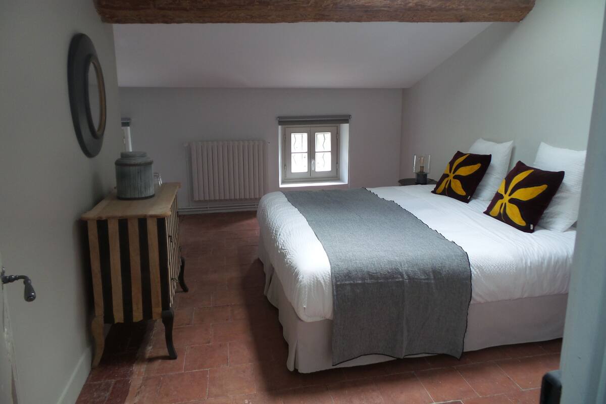 Suite, Ensuite, City View (Salsa) | 1 bedroom, soundproofing, WiFi (free)