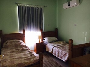 2 bedrooms, iron/ironing board, WiFi, bed sheets - Apartment in Kato Paphos (Phafos)