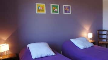 2 slaapkamers, een strijkplank/strijkijzer, wifi