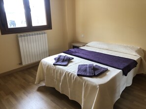6 habitaciones, escritorio, insonorización y wifi