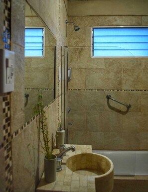Deluxe Cabin, Pool View | 2 bedrooms, in-room safe, individually decorated, individually furnished