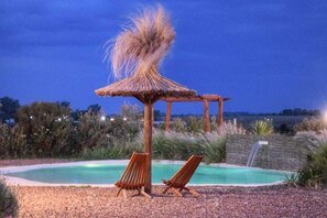 Family Cabin, Multiple Beds, Pool View | Living area | 32-inch LED TV with digital channels, TV, DVD player - Complejo La Roca - Hospedaje (Caseros)