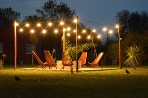 32-inch LED TV with digital channels, TV, DVD player - Complejo La Roca - Hospedaje (Caseros)