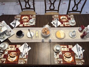 Petit déjeuner anglais compris tous les jours