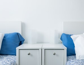 2 chambres, fer et planche à repasser, Wi-Fi, draps fournis