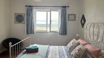 3 chambres, fer et planche Ă repasser, lit parapluie, Wi-Fi gratuit