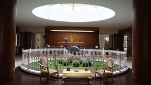 Lobby sitting area - My Palace Rooms (Istanbul)