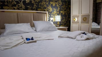 Family House | 3 bedrooms, in-room safe, individually decorated, individually furnished