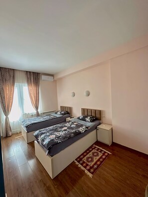 1 bedroom, in-room safe, desk, soundproofing