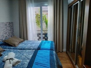 1 quarto, Wi-Fi de cortesia, roupa de cama