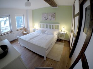 2 habitaciones y caja de seguridad en la habitación 