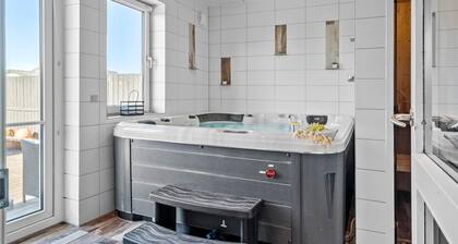 Cozy home in Thyborøn with sauna