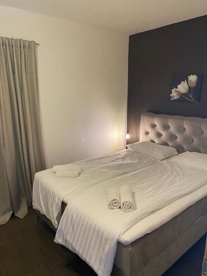 2 bedrooms, free WiFi, bed sheets, wheelchair access