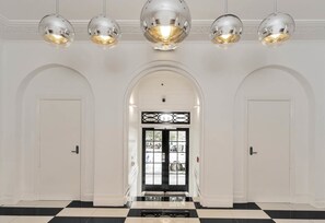 Interior entrance - Super Central 2 Bedroom Apartment (Auckland)