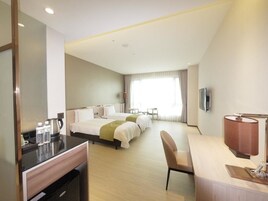 Standard Twin Room | 1 bedroom, desk, blackout drapes, free WiFi