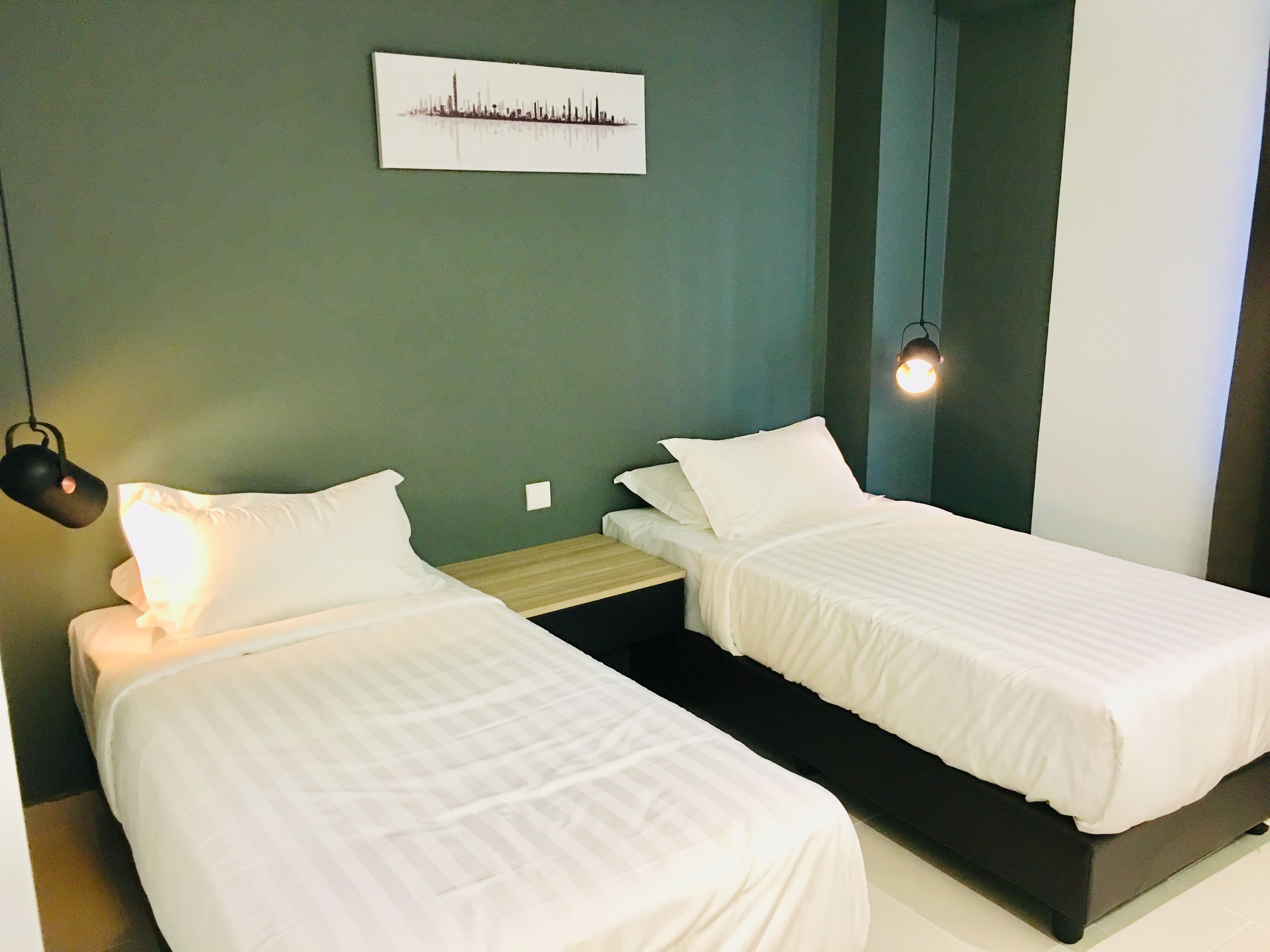 deluxe twin room | premium bedding, tempur-pedic beds, in-room safe, desk