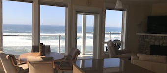 The Penthouse at Pacific Winds: Oceanfront Paradise