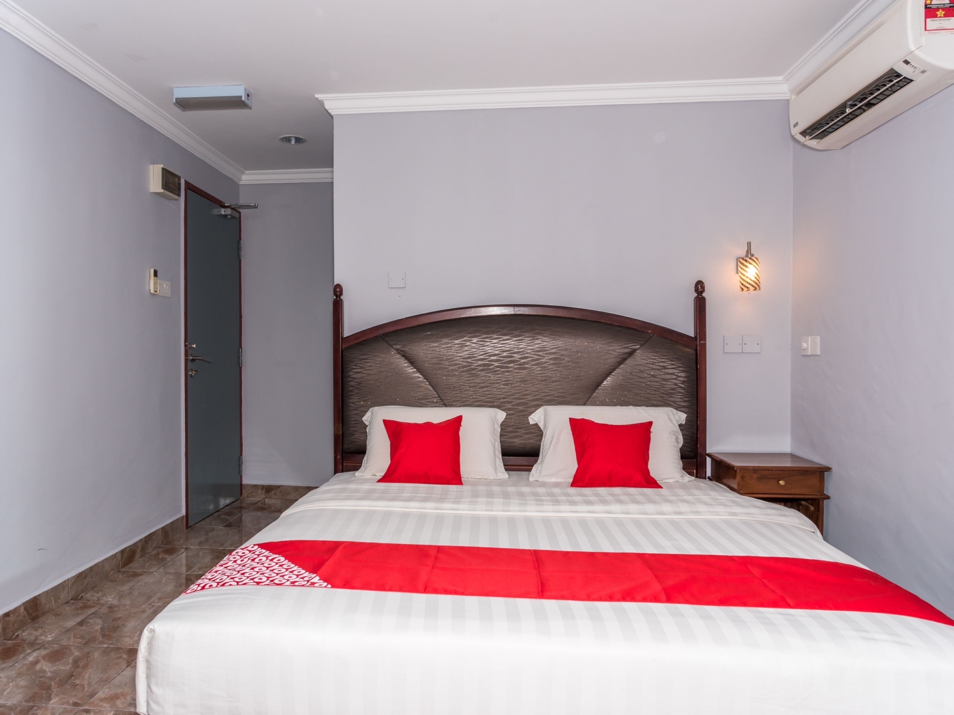 deluxe double room, 1 king bed | desk, free wifi