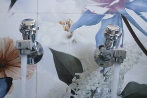 Shower, towels