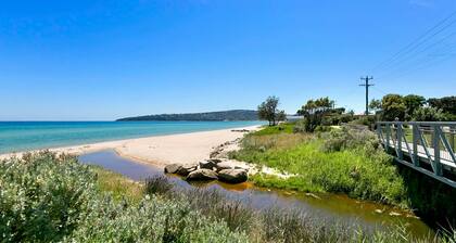 Fairway Views | Pet Friendly Beach Retreat