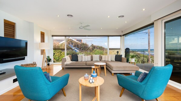 Smart TV, fireplace, table tennis, books