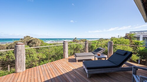 Anchor Beachfront | Pet Friendly on the Beach