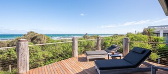 Anchor Beachfront | Pet Friendly on the Beach