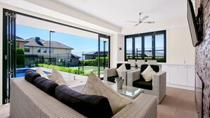 Living area - Vue de la Mer | Luxe Retreat, Tennis, Pool & Views (Mount Martha)