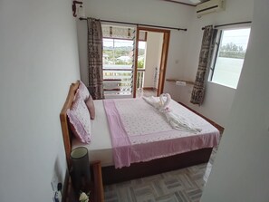 1 bedroom, iron/ironing board, Internet, bed sheets