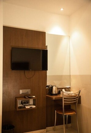 Standard Room - Hotel Express INN, Panvel (Panvel)