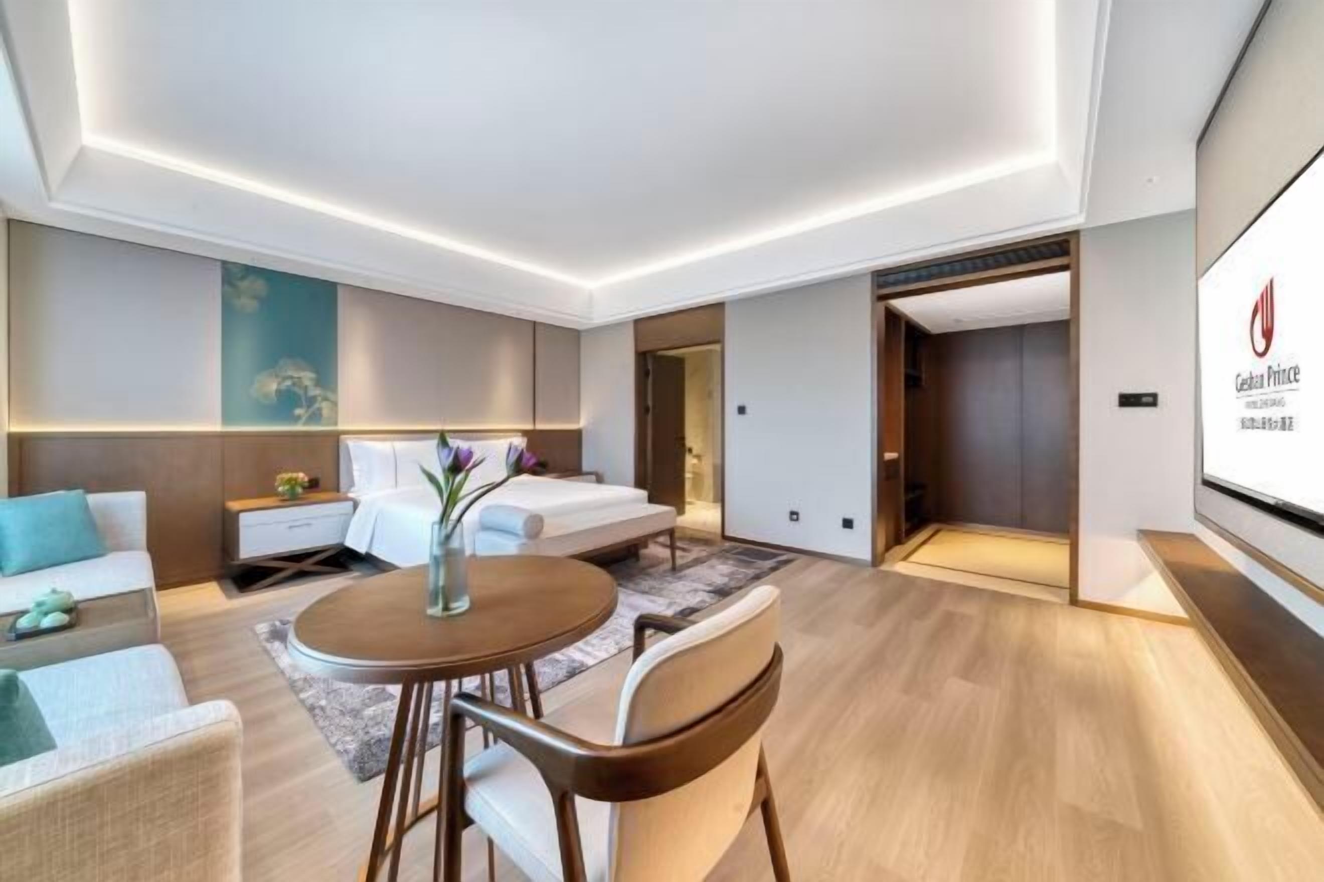 書桌、遮光布/窗簾、免費無線上網、床單