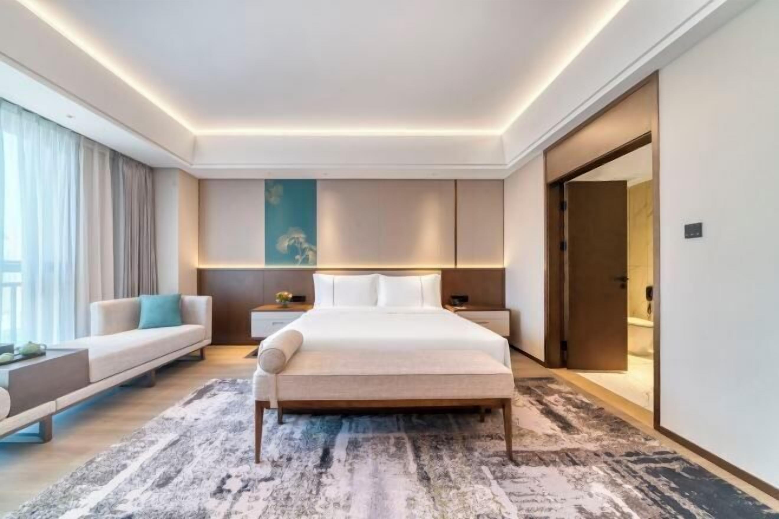 Meja, langsir/tirai gelap terus, Wi-fi percuma, cadar katil 