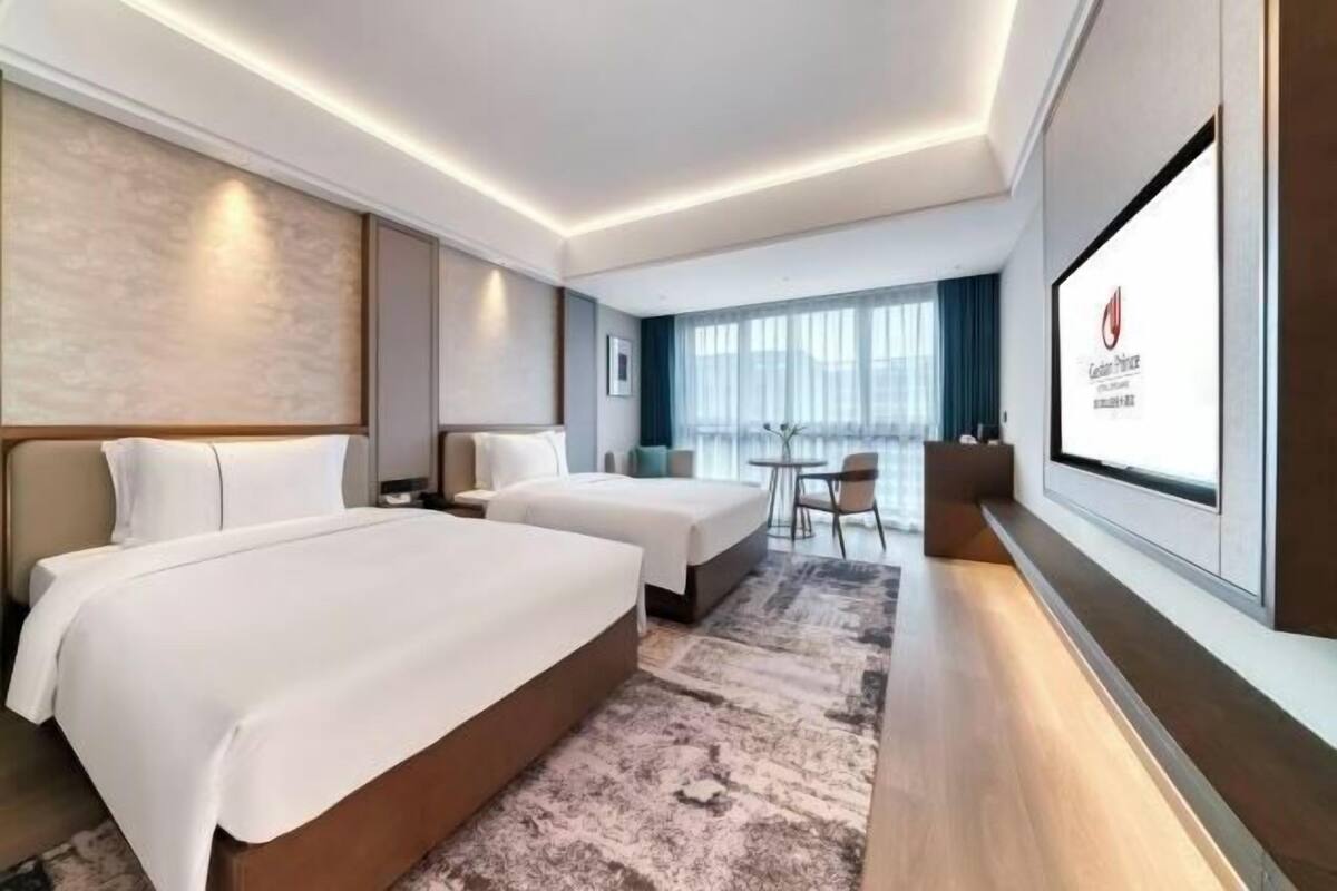 Desk, blackout curtains, free WiFi, bed sheets