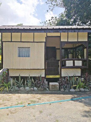Nipa Hut (Fan) | Bed sheets