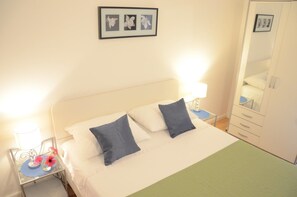 Standard Apartment | Free WiFi, bed sheets - Vana Apartments Split (Split)
