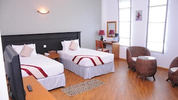 Deluxe Room | In-room safe, desk, rollaway beds, free WiFi