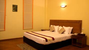 Deluxe-værelse | Pengeskab på værelset, skrivebord, ekstra senge (tillægsgebyr)