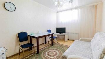 Desk, laptop workspace, blackout drapes, free WiFi