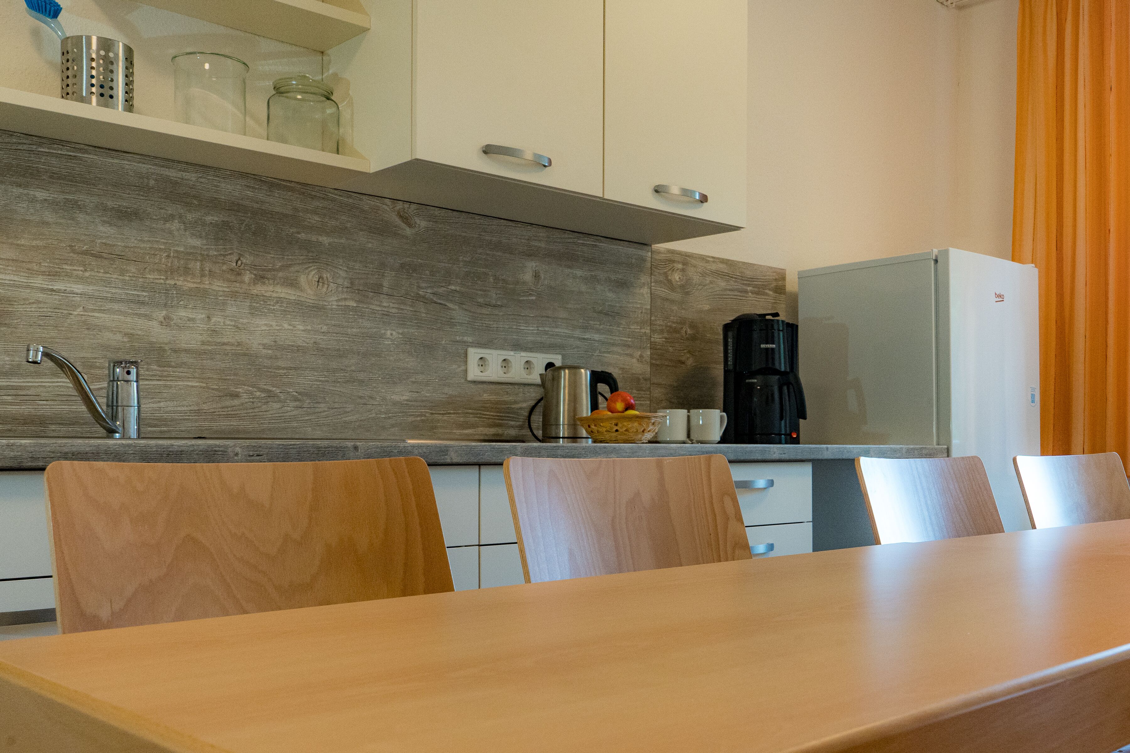 Kursi makan untuk bayi