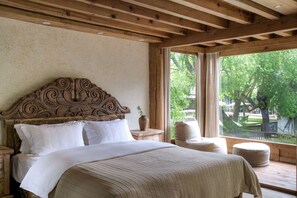 Premium Room | Premium bedding, down comforters, individually decorated - My Love Inn (Lijiang)